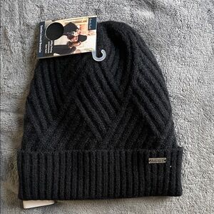 Britt’s Knits Satin Lined Black Beanie